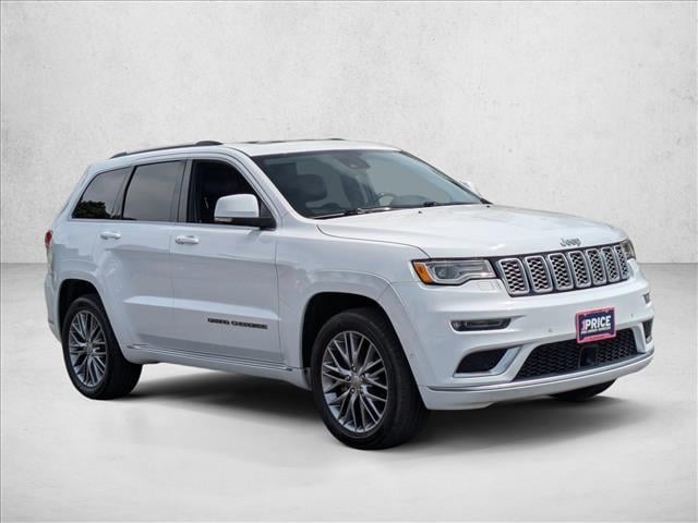 2017 Jeep Grand Cherokee Summit 4x4 photo 3