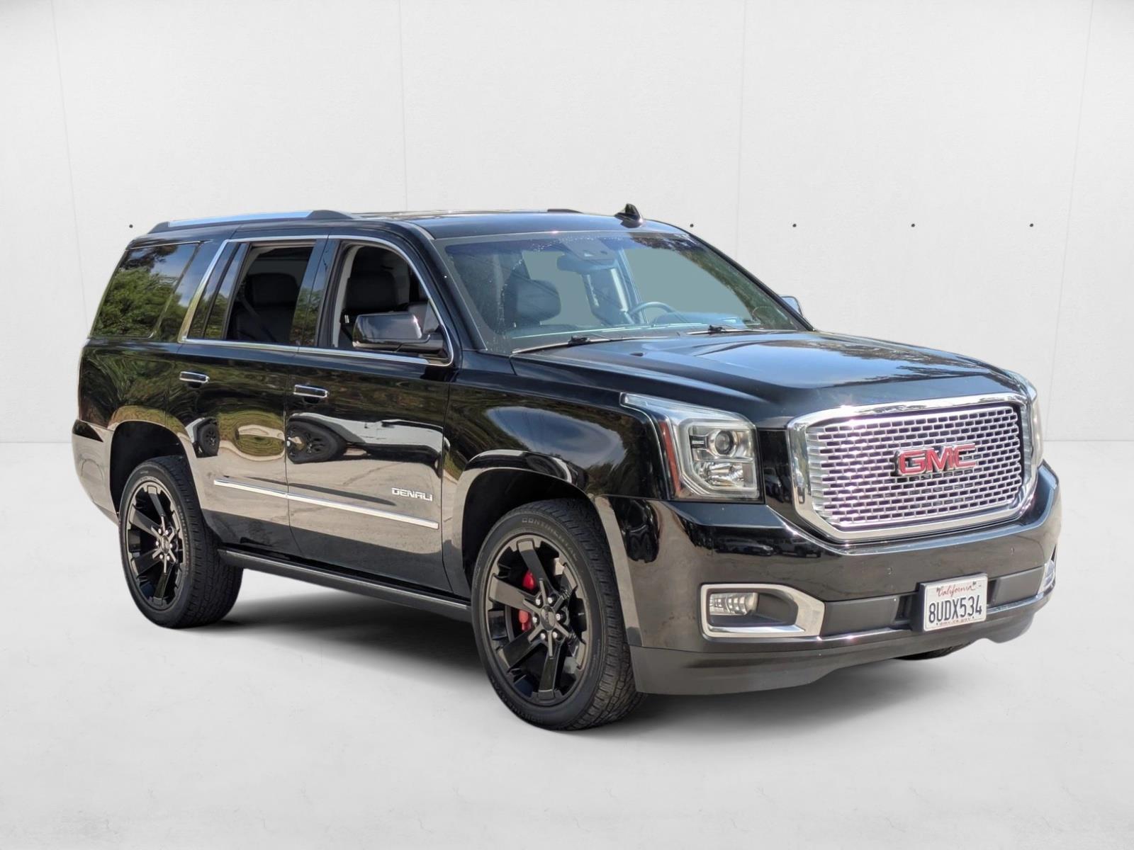 2017 Gmc Yukon Denali photo 3