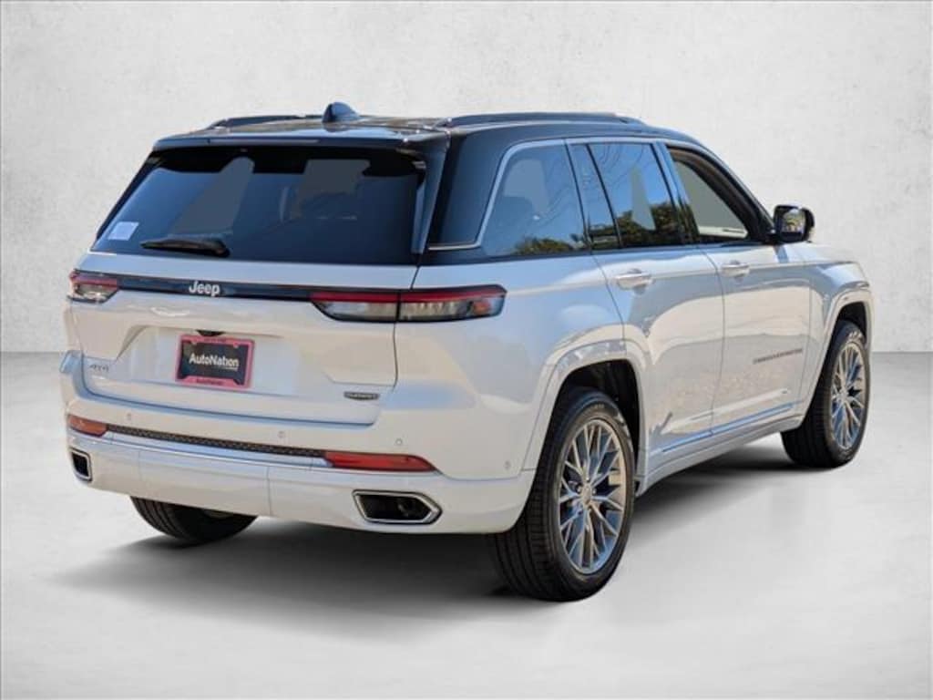 New 2025 Jeep Grand Cherokee Summit SUV