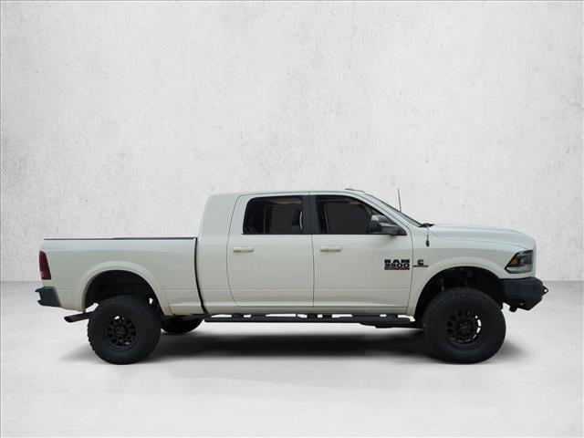 2017 Ram 3500 Laramie photo 4