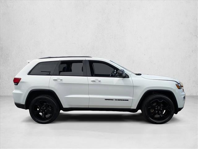 2019 Jeep Grand Cherokee Laredo photo 5