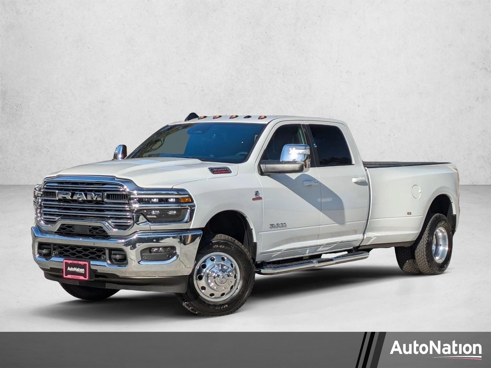 2026 RAM 3500 Laramie 4X4 Crew Cab LWB's photo