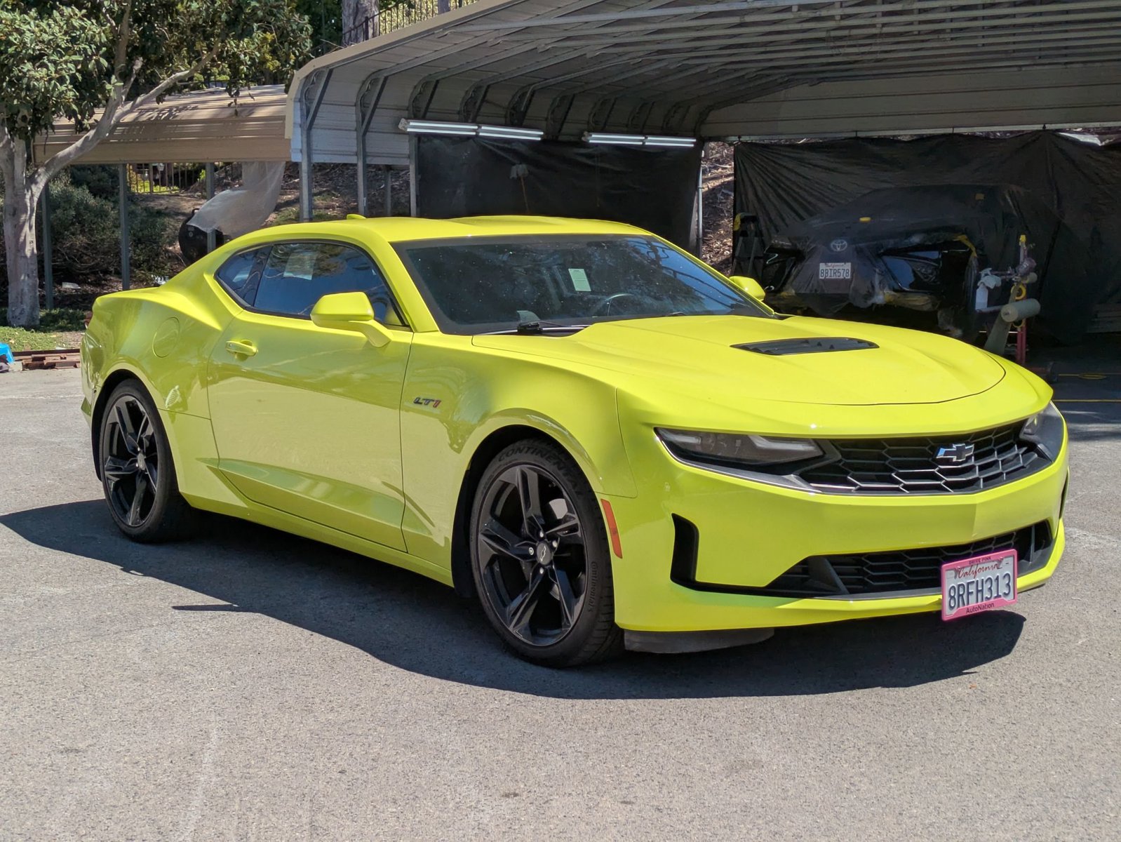 2020 Chevrolet Camaro LT1 photo 3
