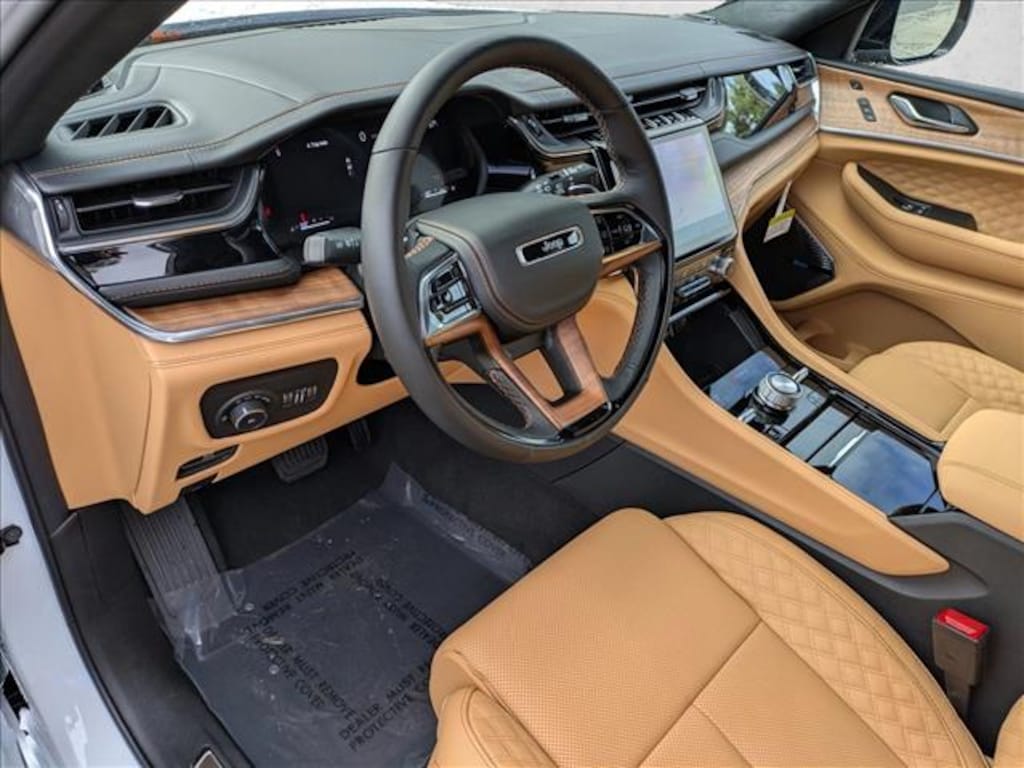 New 2025 Jeep Grand Cherokee L Summit Reserve SUV