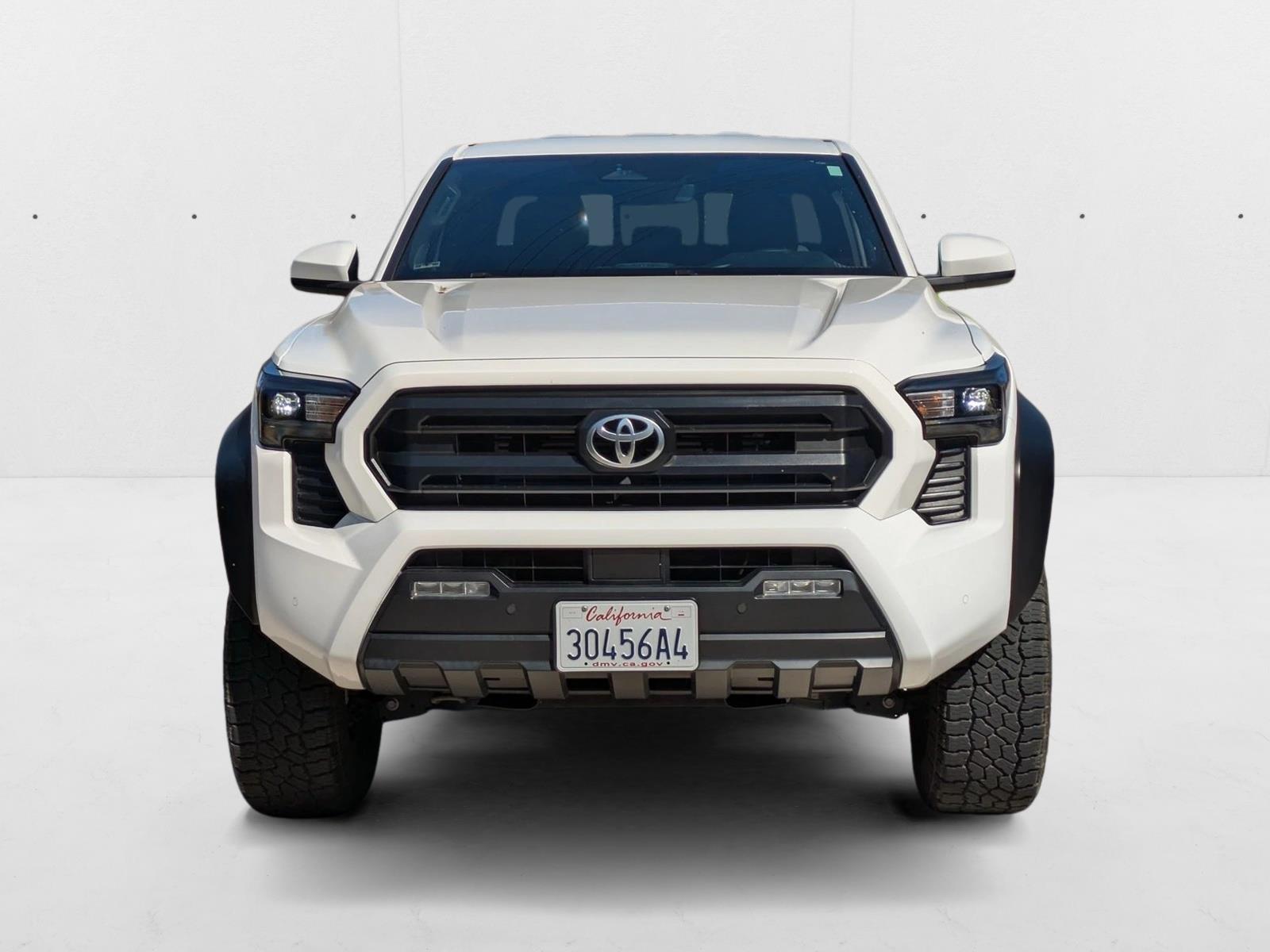 2024 Toyota Tacoma SR5 photo 2