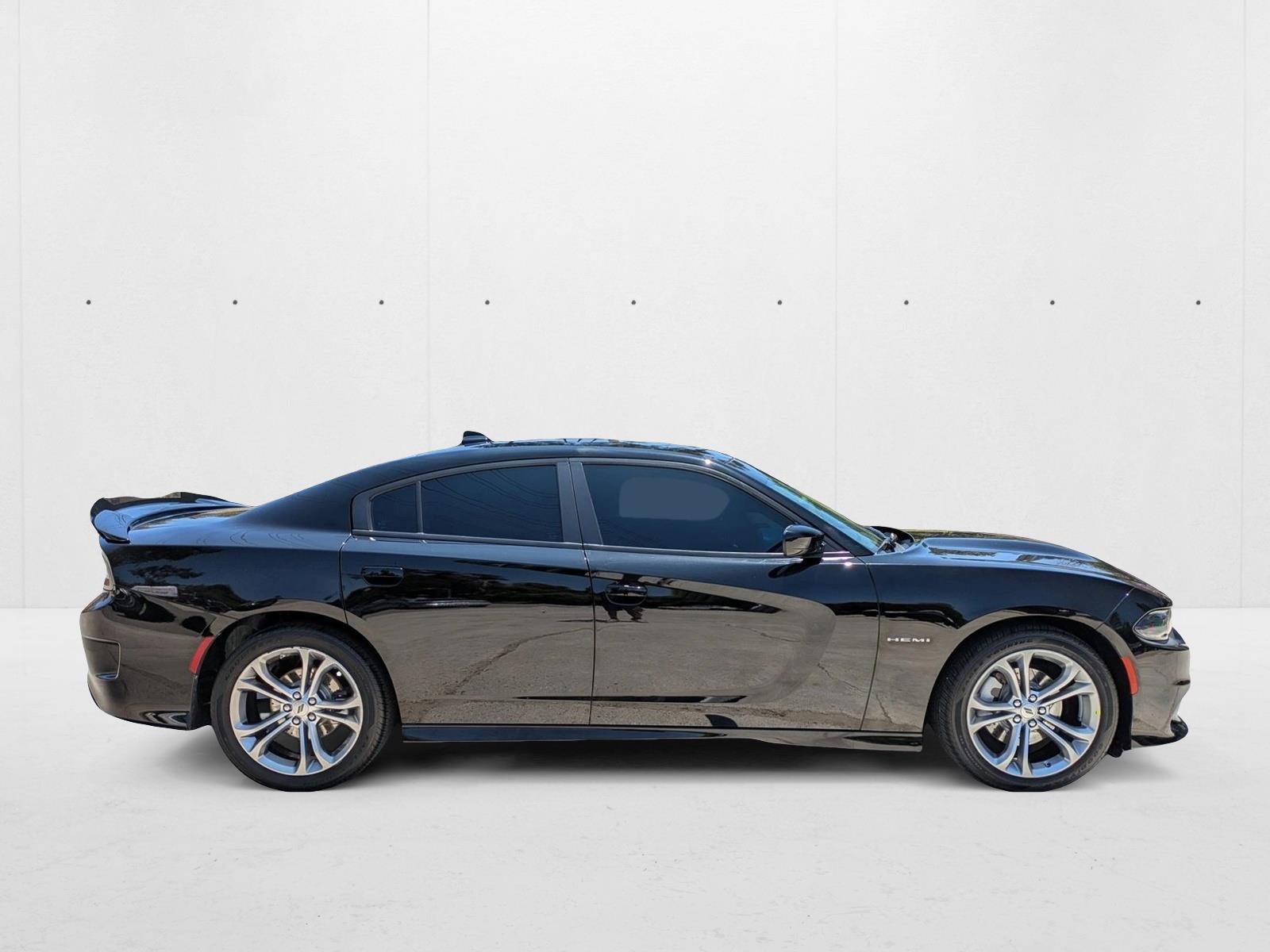 2022 Dodge Charger R/T photo 4