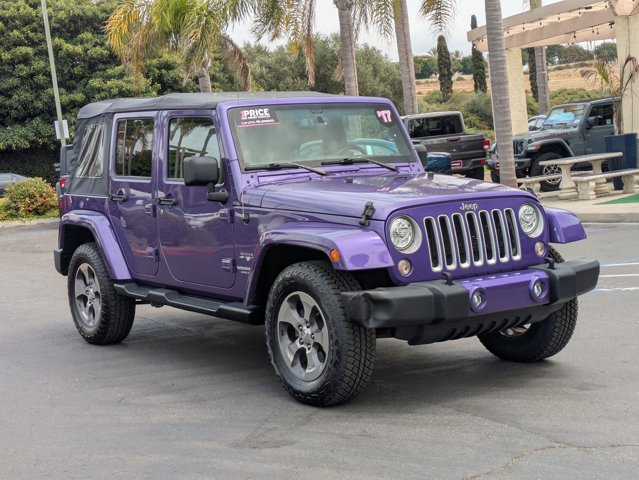 2017 Jeep Wrangler Unlimited Sahara photo 3