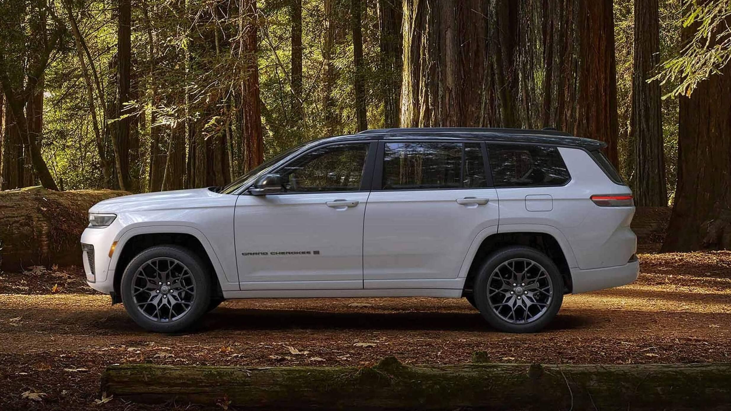 Jeep Grand Cherokee in Bright White