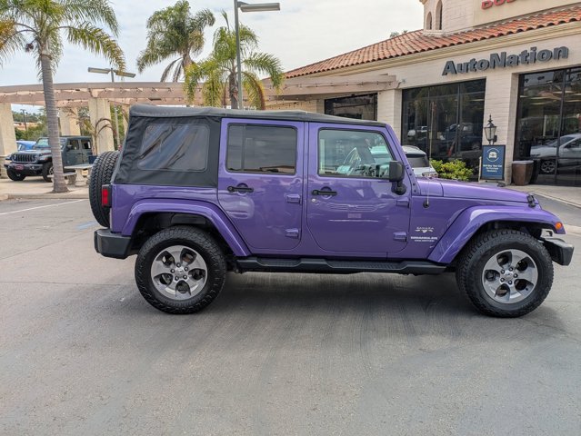 2017 Jeep Wrangler Unlimited Sahara photo 4