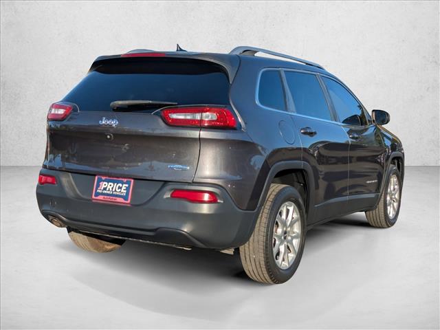 2015 Jeep Cherokee Latitude FWD photo 4