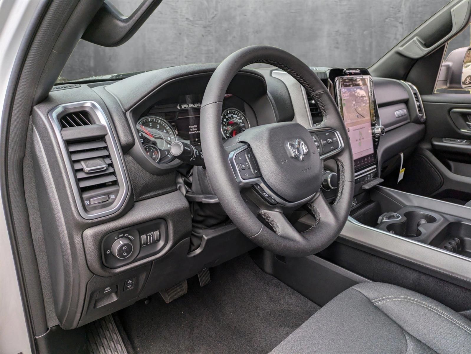 2025 Ram 1500 Big Horn photo 3