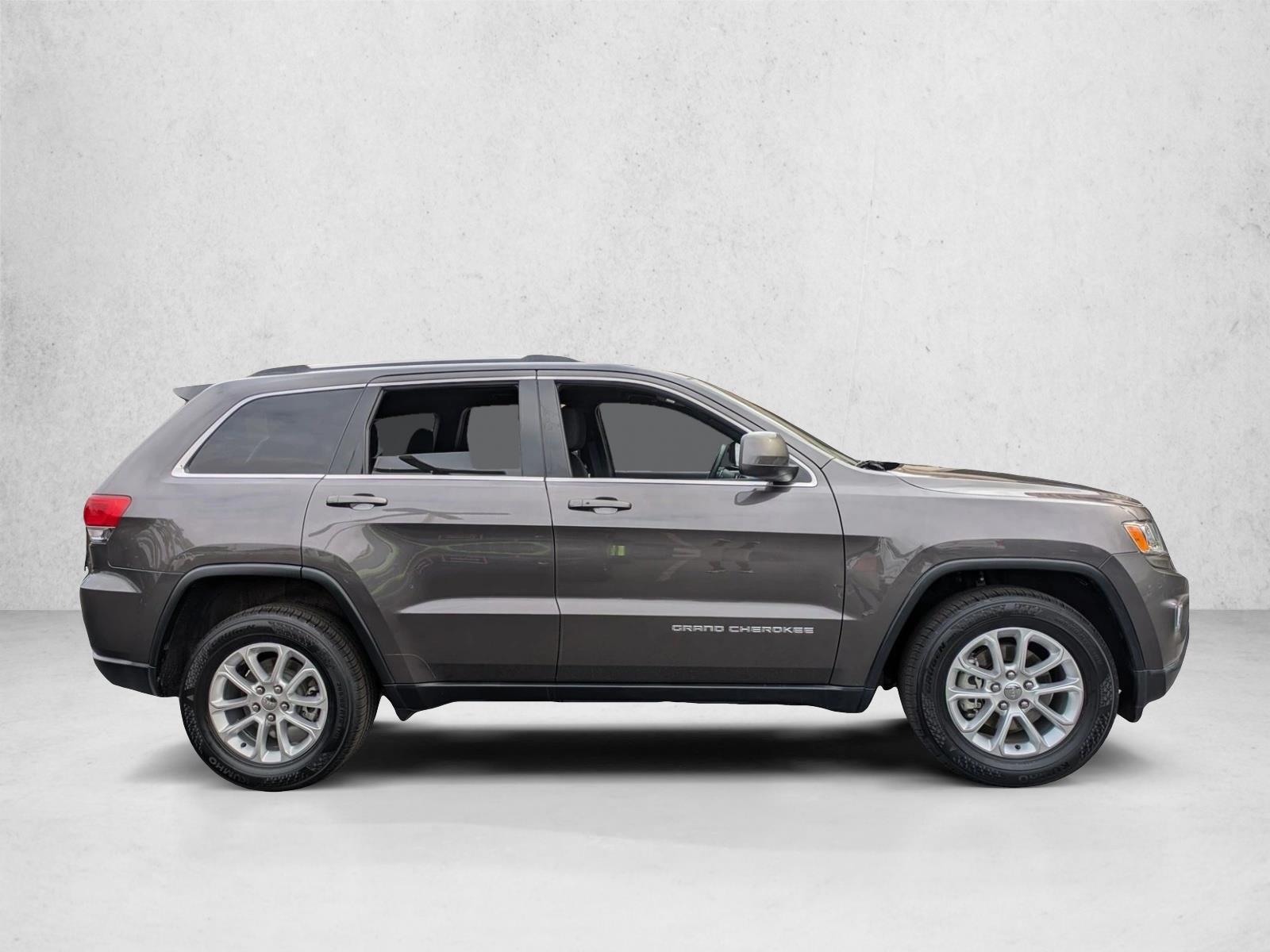 2015 Jeep Grand Cherokee Laredo photo 4