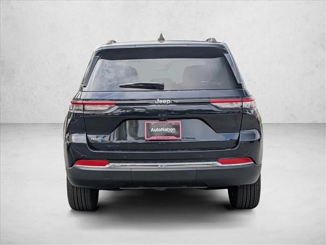 2024 Jeep Grand Cherokee 4xe Base photo 5