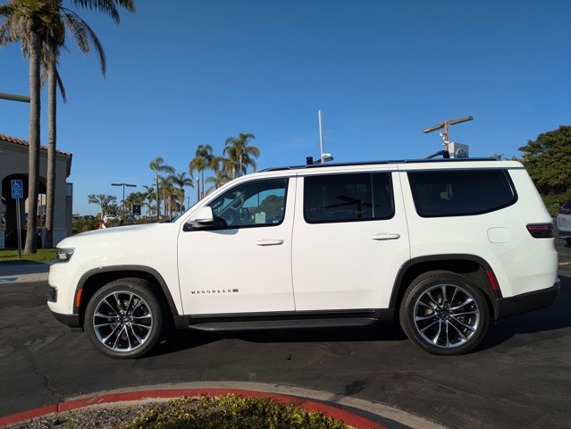 2022 Jeep Wagoneer Series II photo 2