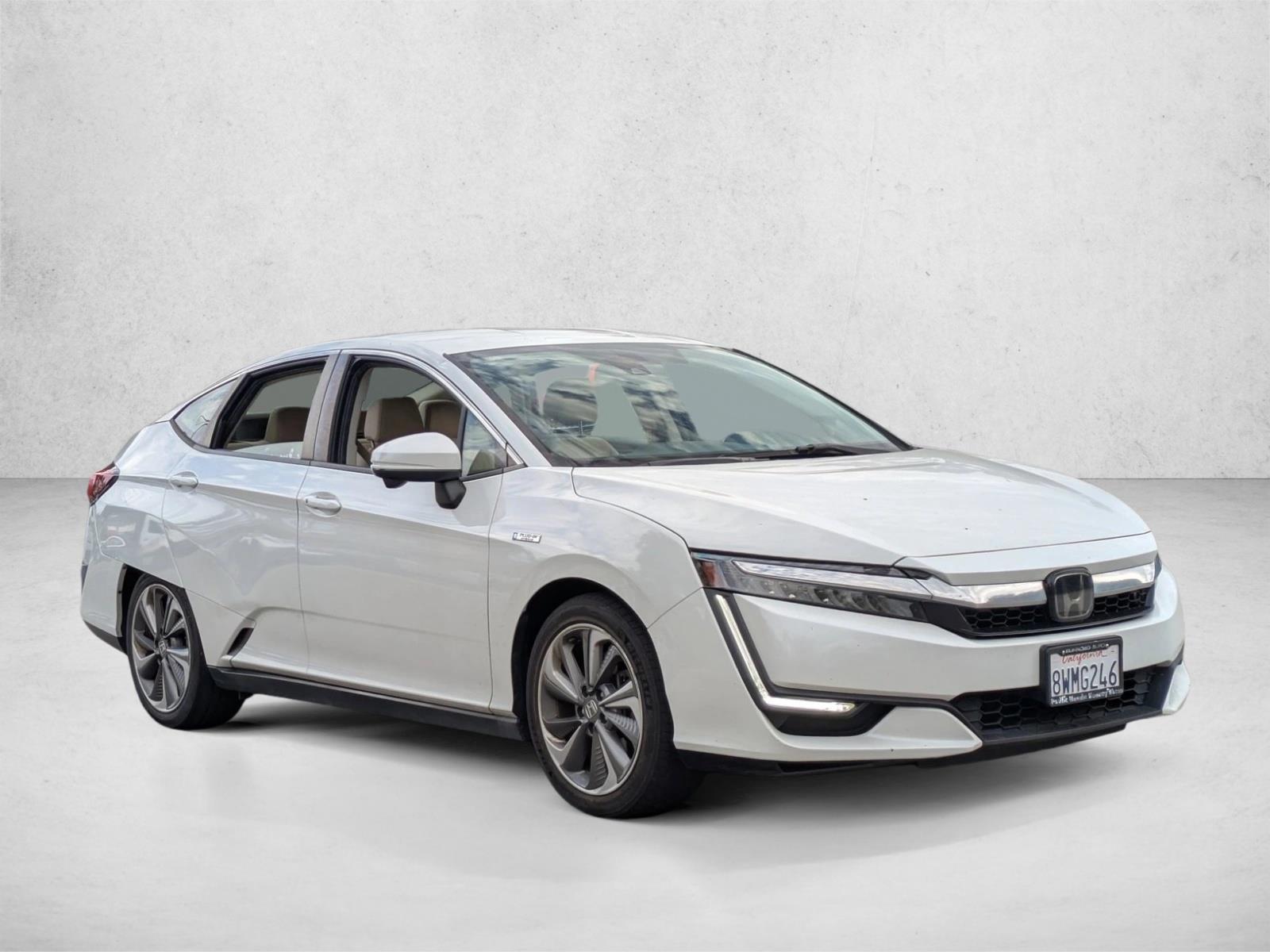 2021 Honda Clarity Plug-In Hybrid Touring photo 2