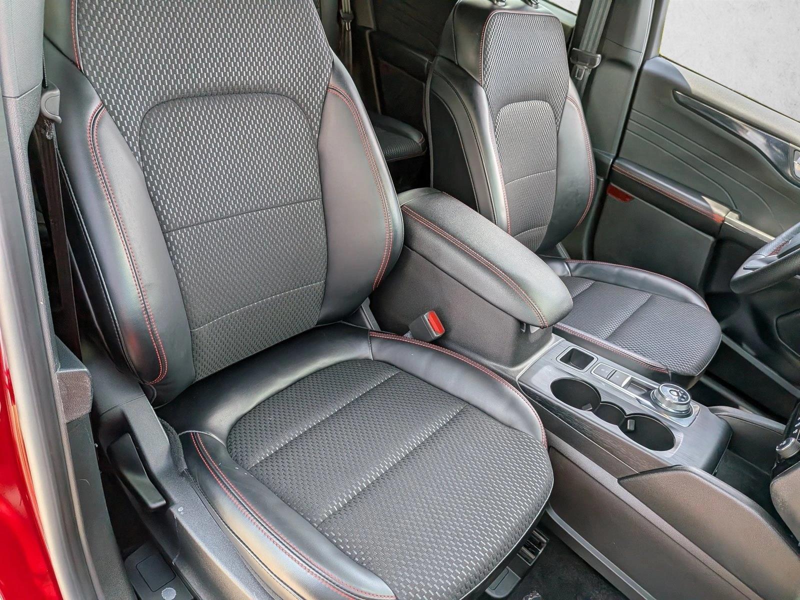 2024 Ford Escape ST-Line - Photo 20