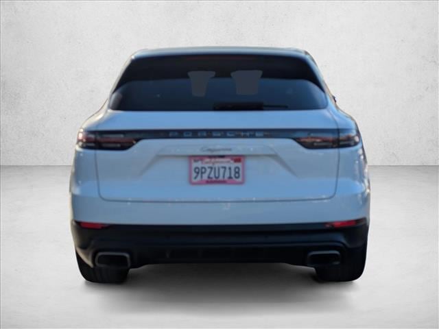 2023 Porsche Cayenne Platinum Edition photo 6