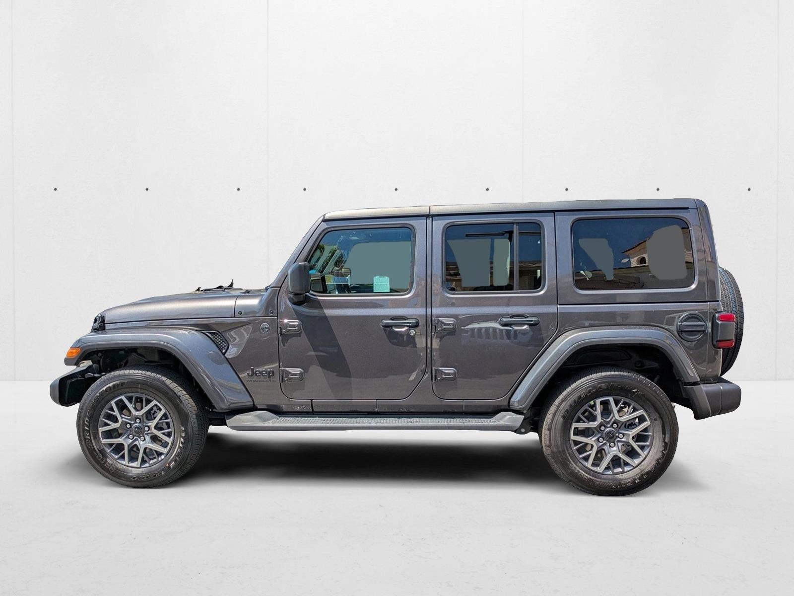 2025 Jeep Wrangler 4-Door Sahara - Photo 5