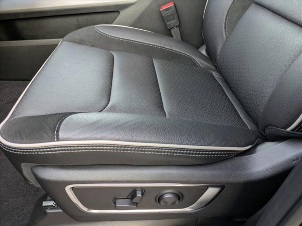 New 2025 Ram 1500 Laramie Truck Crew Cab