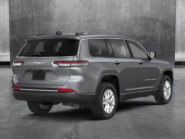 2025 Jeep Grand Cherokee Limited photo 2