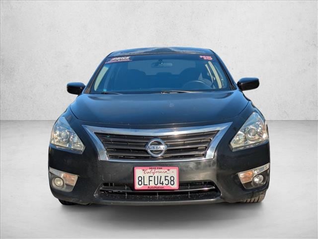 Used 2015 Nissan Altima SV with VIN 1N4AL3AP8FC138231 for sale in Carlsbad, CA