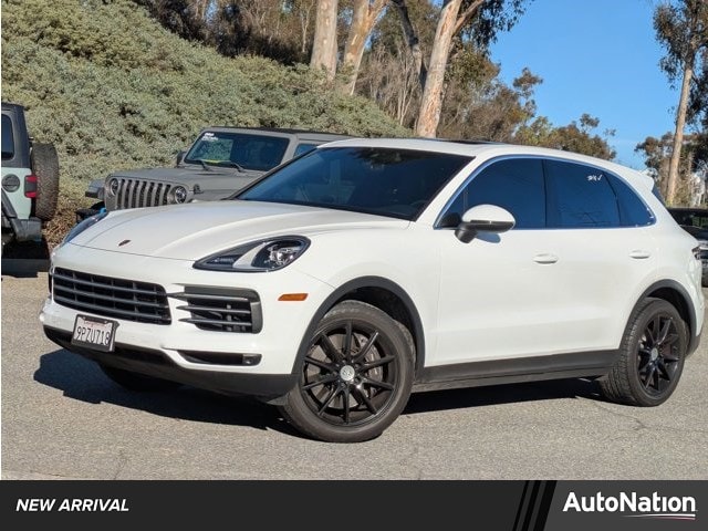 2023 Porsche Cayenne Base's photo