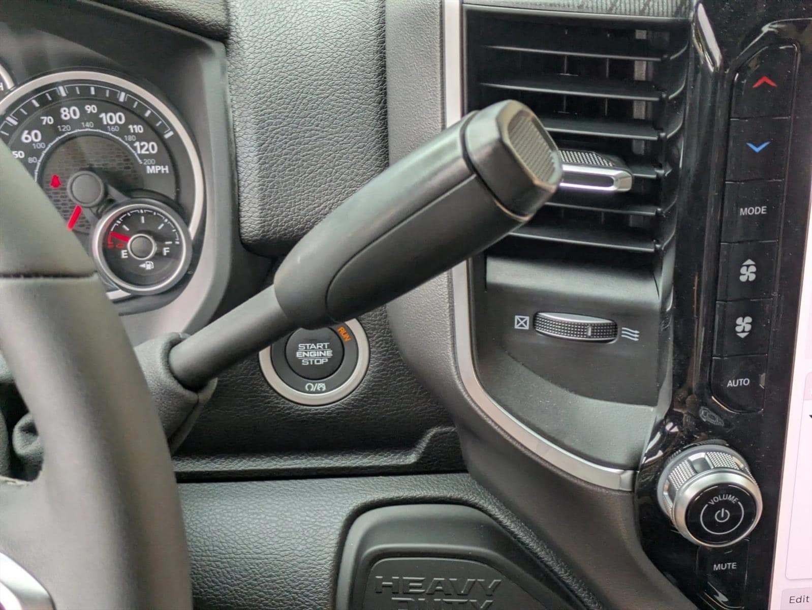 2026 RAM 2500 Big Horn - Photo 12
