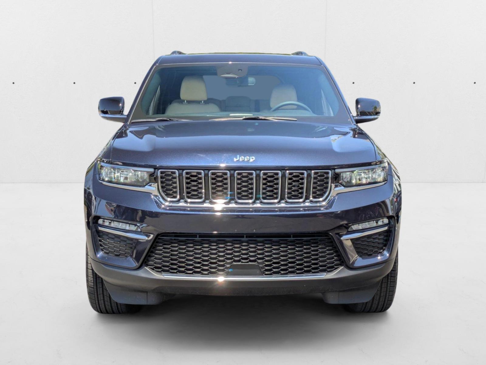 2023 Jeep Cherokee Base photo 2