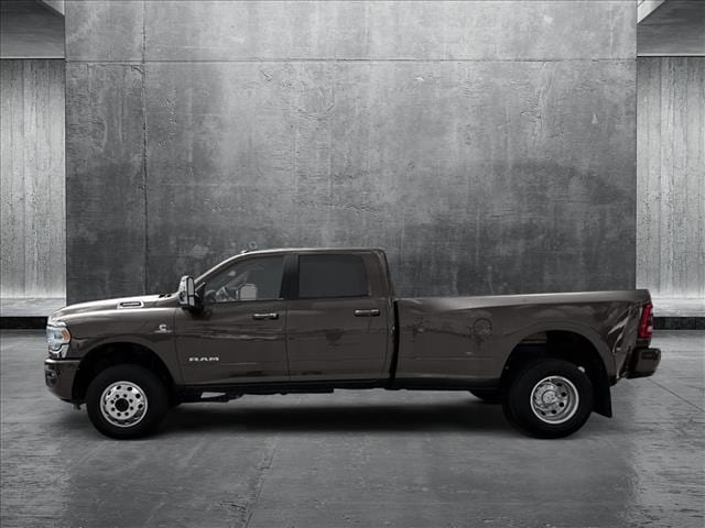 2025 Ram 3500 Laramie photo 3
