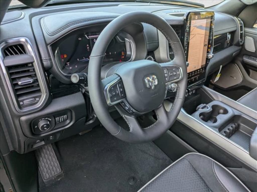 New 2025 Ram 1500 Laramie Truck Crew Cab