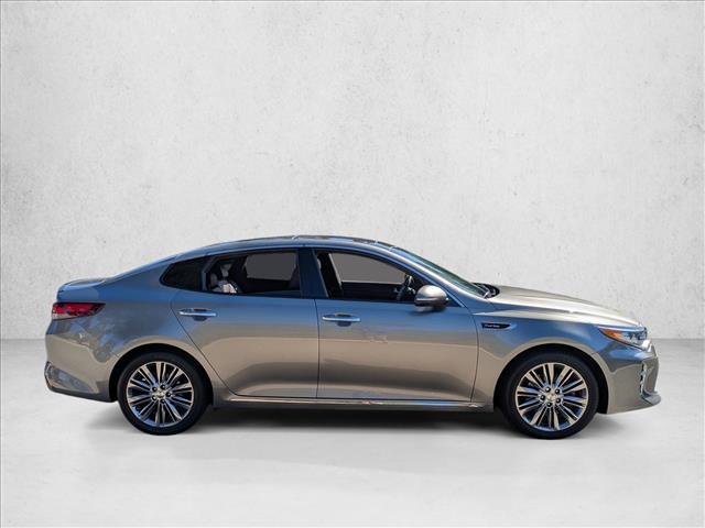 2017 Kia Optima Turbo photo 4
