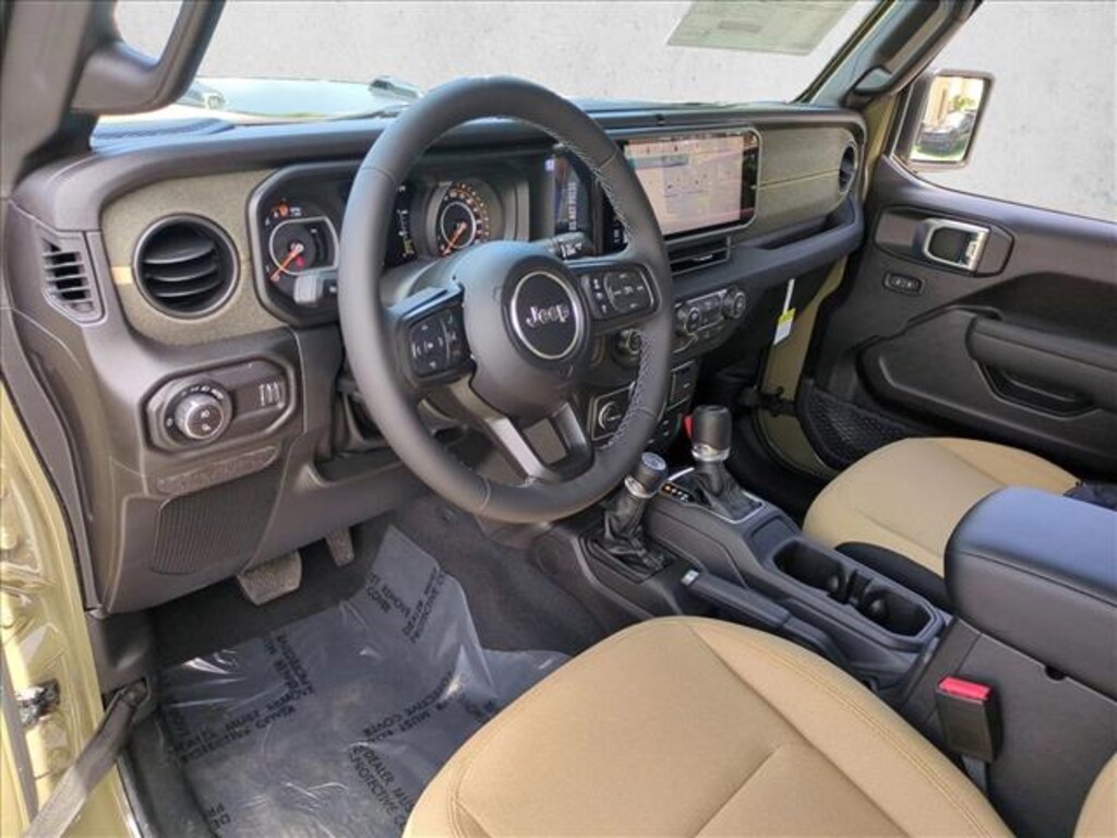 New 2026 Jeep Gladiator Convoy Truck Crew Cab