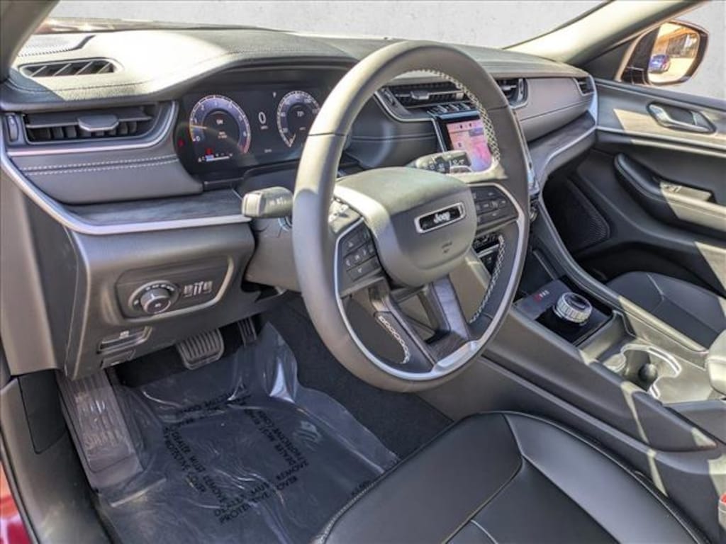 New 2025 Jeep Grand Cherokee Limited Sport Utility