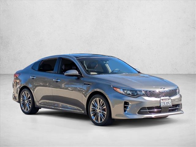 2017 Kia Optima Turbo photo 3