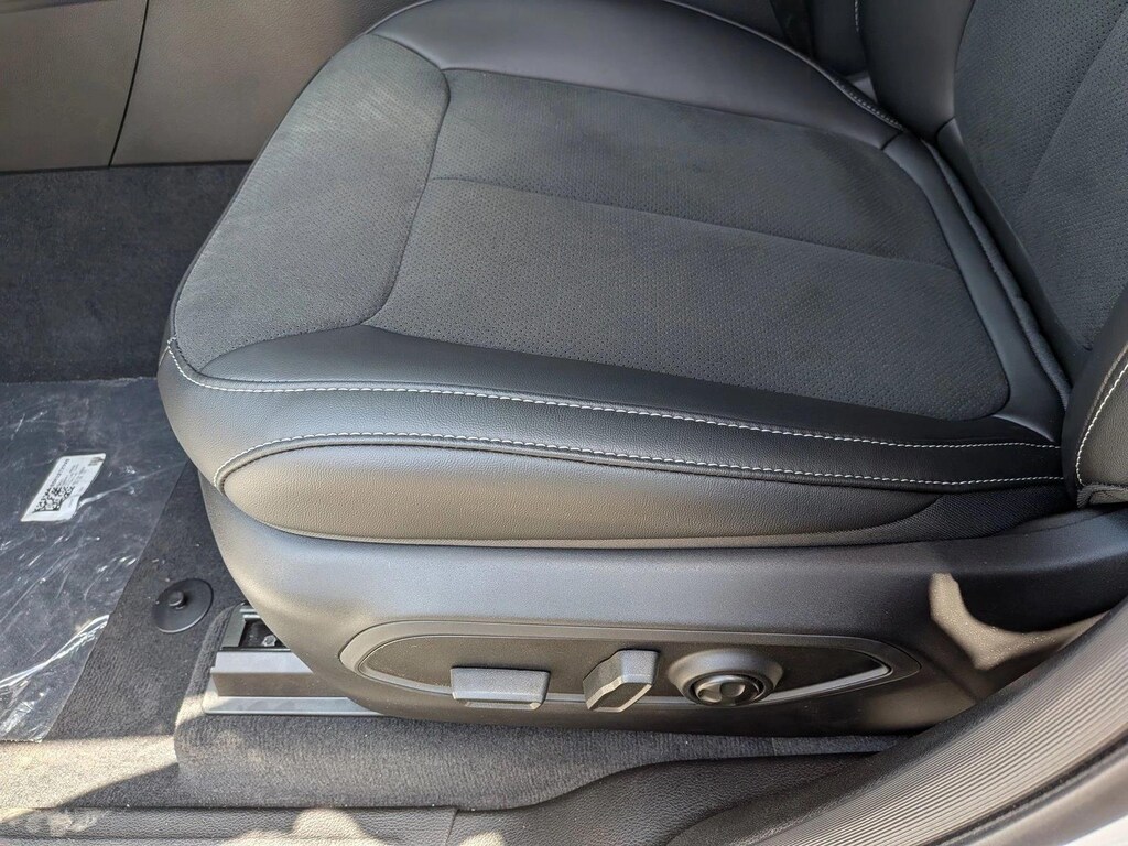 New 2026 Jeep Grand Cherokee L Laredo Altitude SUV