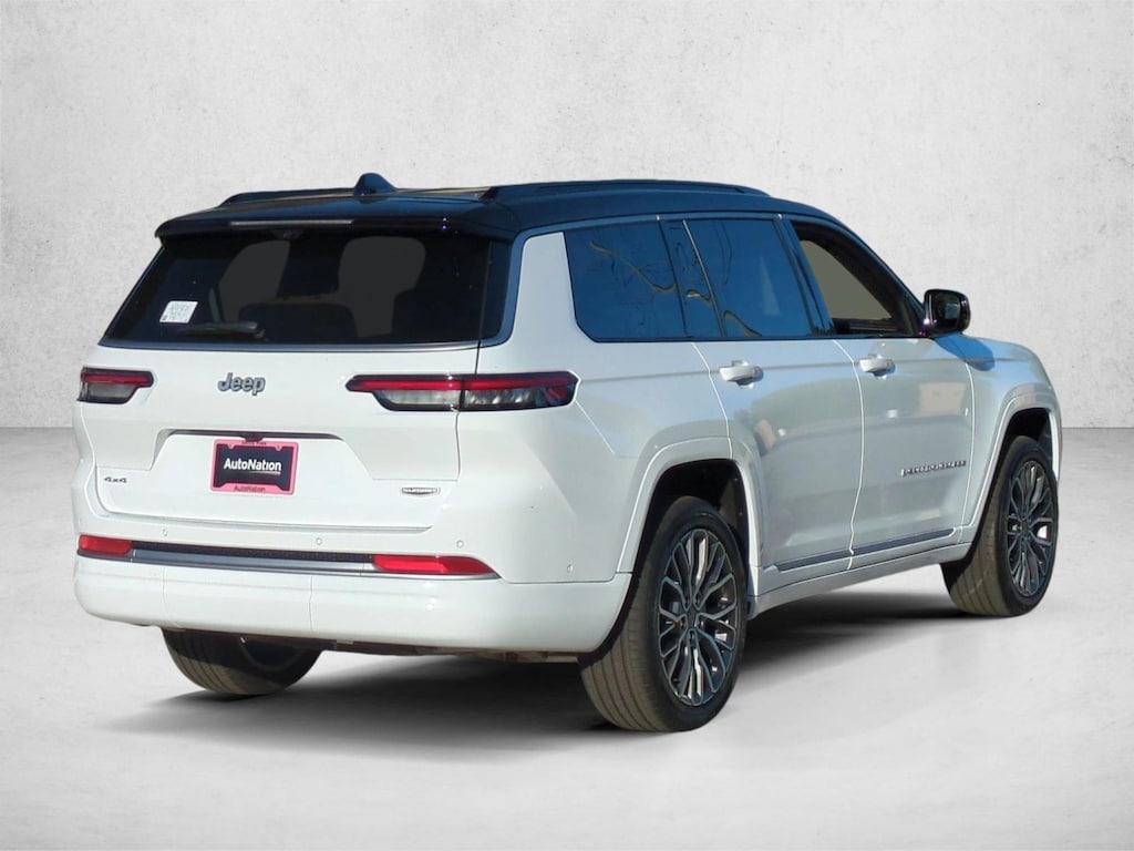 New 2026 Jeep Grand Cherokee L Summit SUV