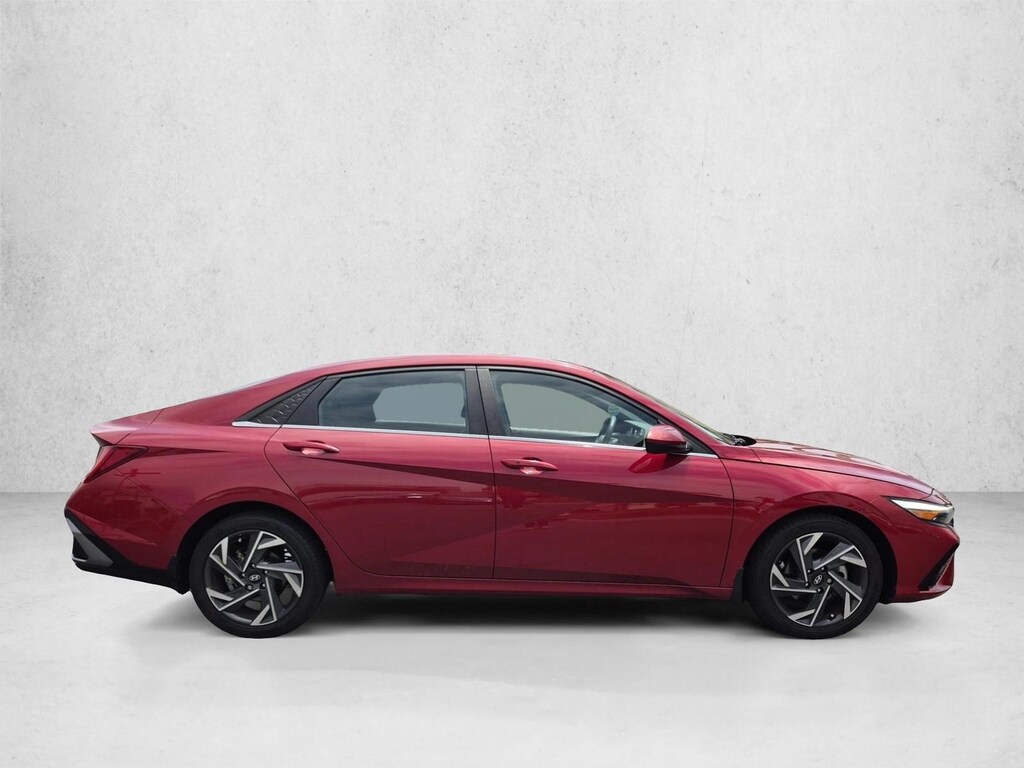 Used 2024 Hyundai Elantra SEL Sedan