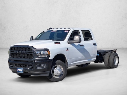 2023 Ram 3500 Chassis Cab Tradesman Crew Cab Chassis-Cab