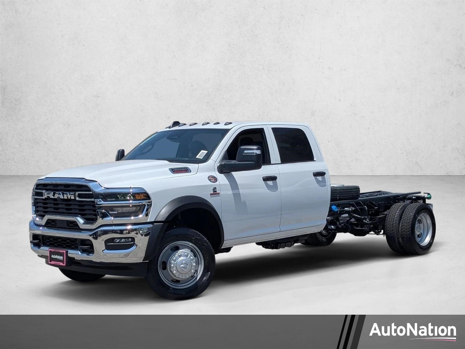 2026 RAM 4500 Tradesman 4X4 Crew Cab DRW 197" WB's photo