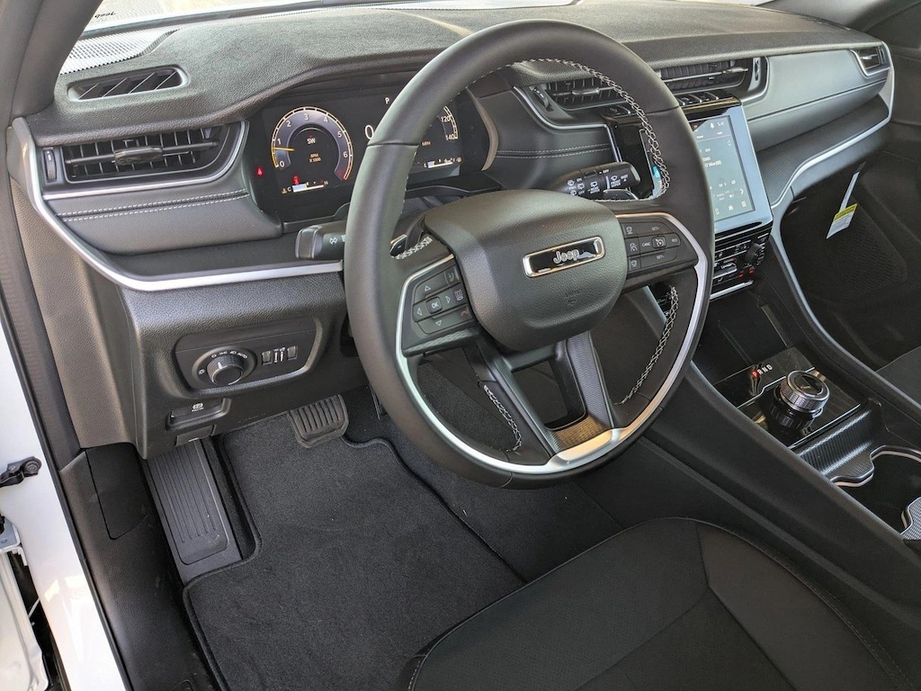 New 2025 Jeep Grand Cherokee Altitude X SUV