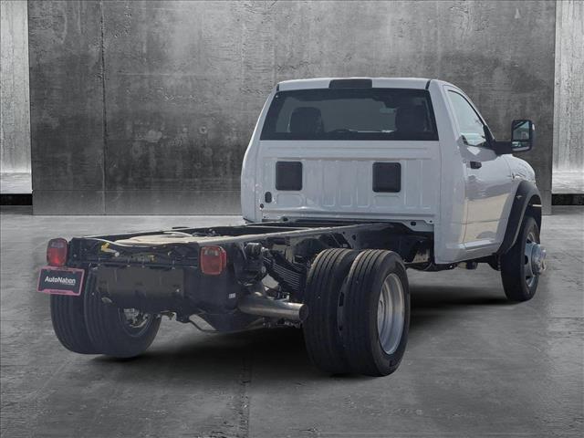 2025 Ram 5500 Tradesman photo 2