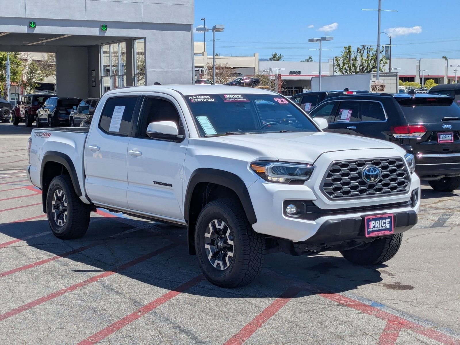 2023 Toyota Tacoma TRD Off Road photo 3
