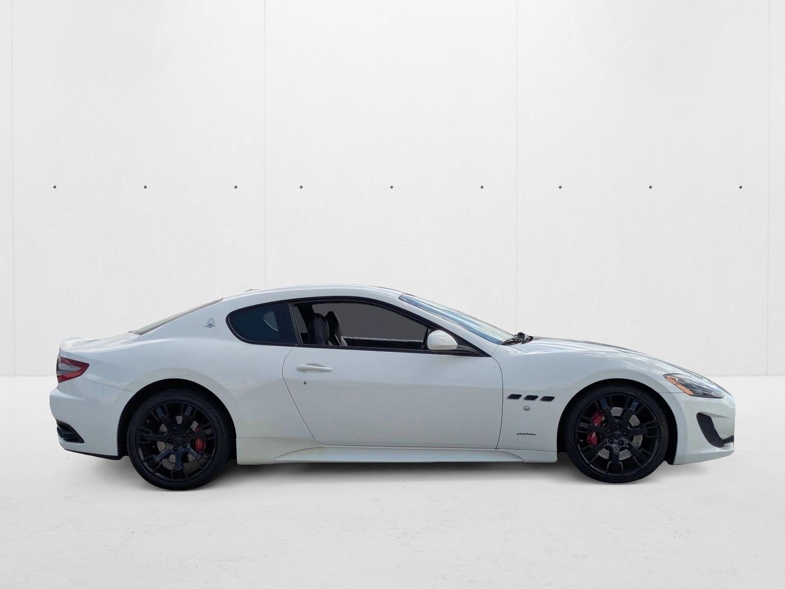 2014 Maserati Granturismo Sport photo 4
