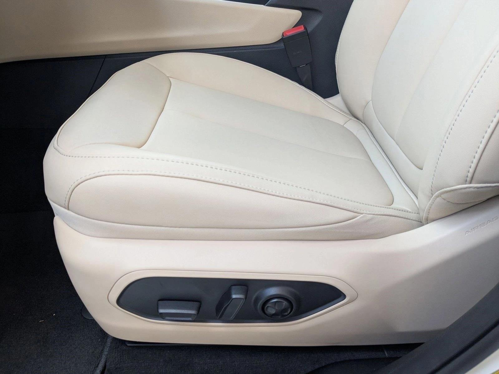 2025 Jeep Grand Cherokee Limited photo 4