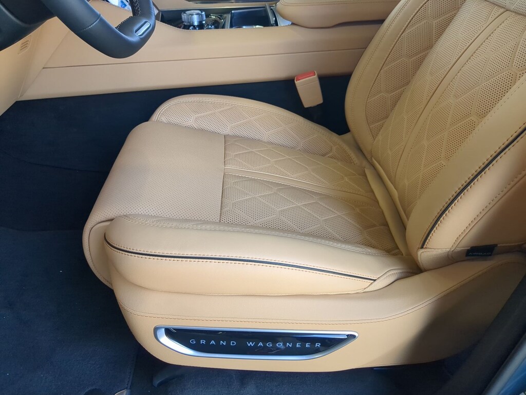 New 2026 Jeep Grand Wagoneer L Summit Reserve SUV