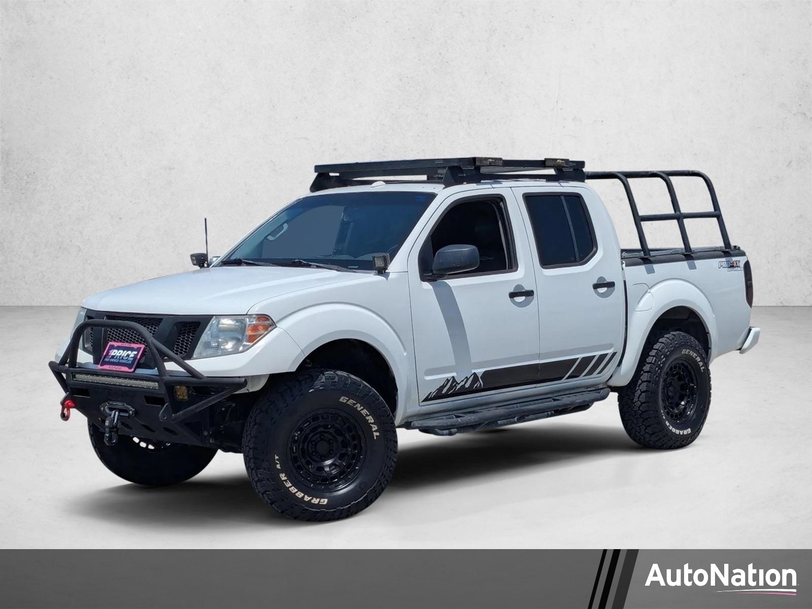 2014 Nissan Frontier 4.0 PRO-4X Crew Cab 4X4 AT's photo