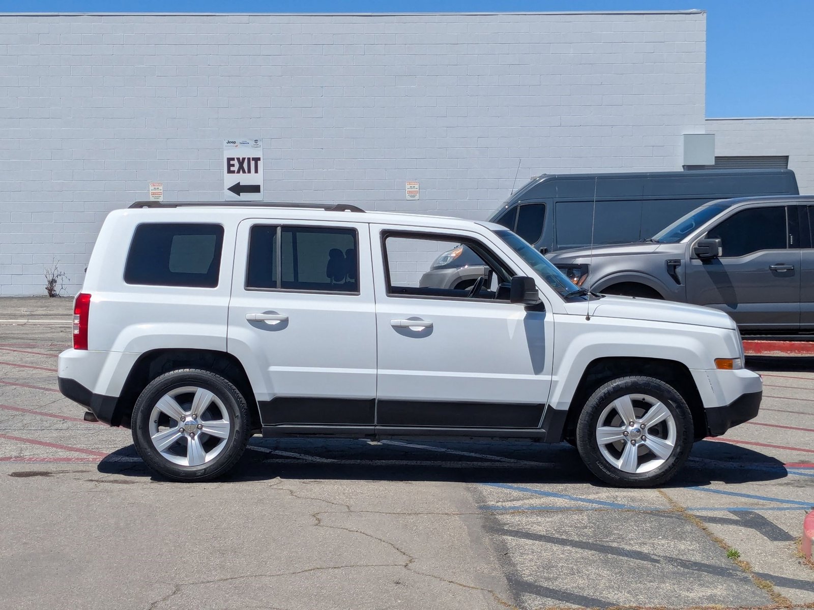 2014 Jeep Patriot Latitude photo 4