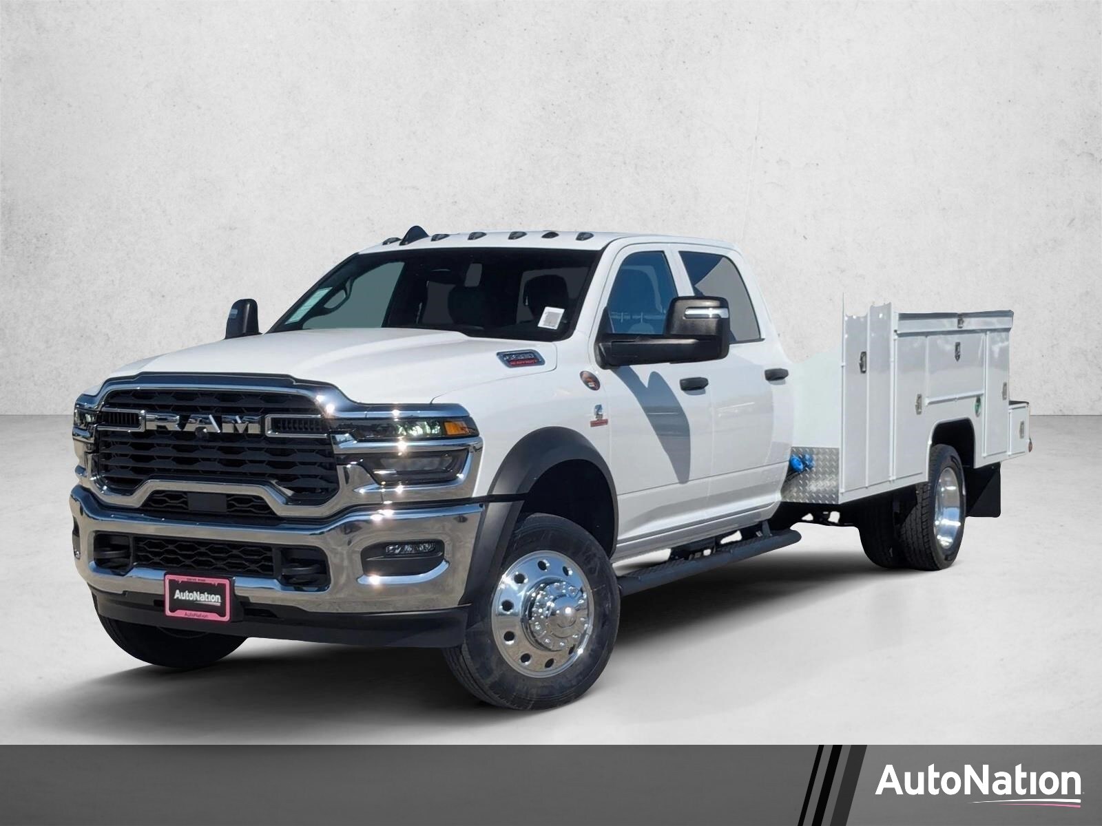 2026 RAM 5500 Big Horn 4X4 Crew Cab DRW 197" WB's photo