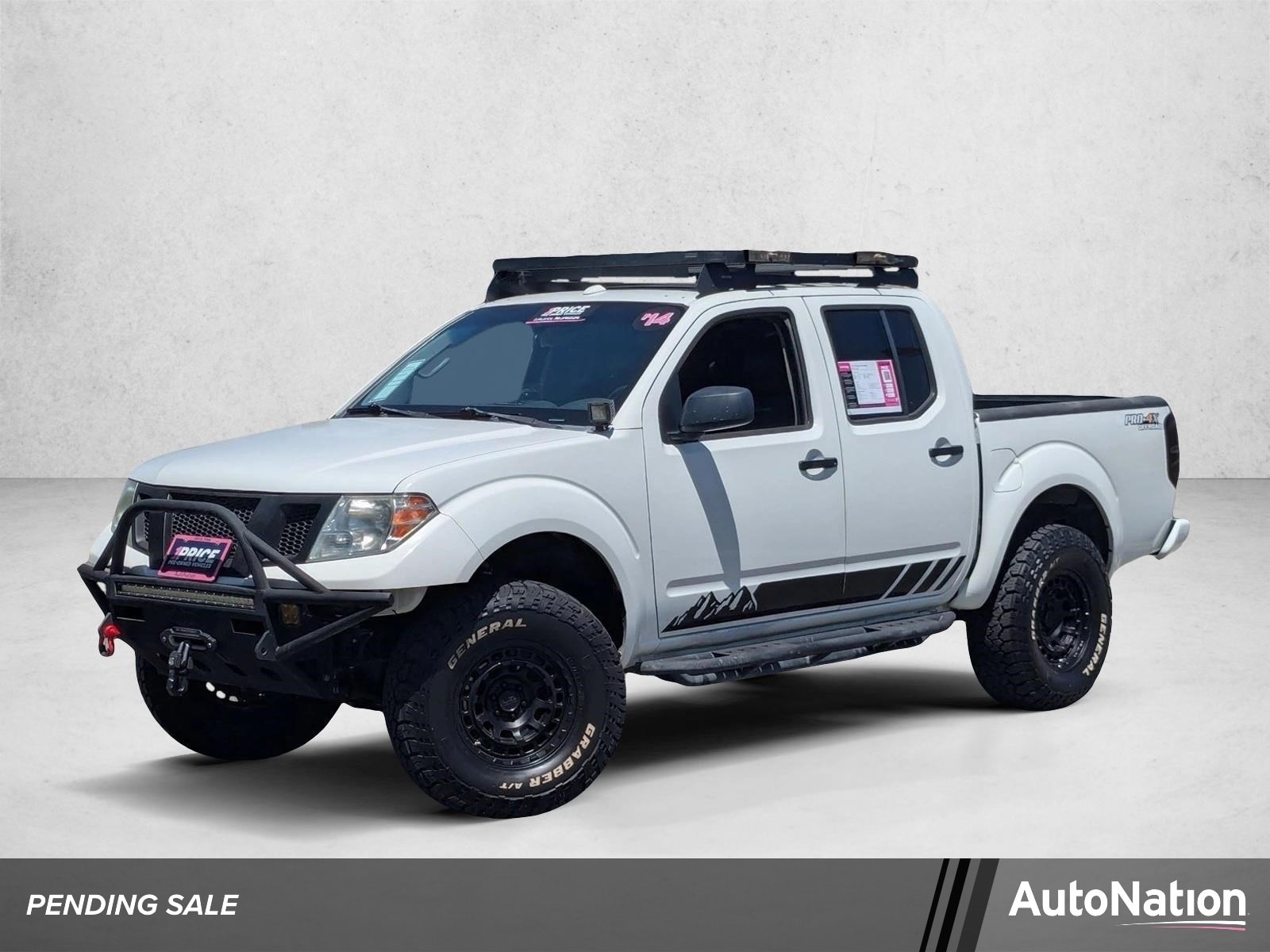 2014 Nissan Frontier 4.0 PRO-4X Crew Cab 4X4 AT's photo