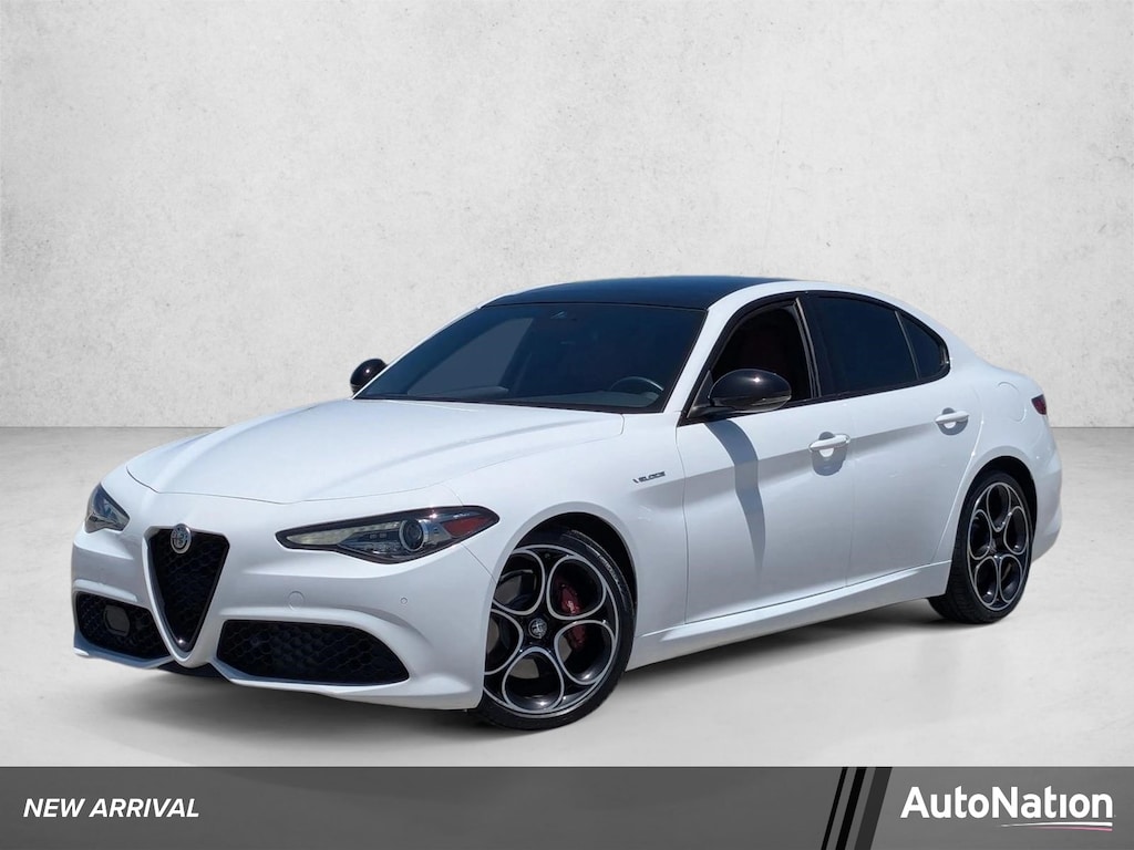 Used 2023 Alfa Romeo Giulia Veloce 4dr Car